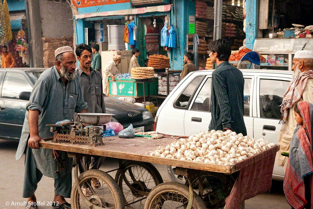 Buntes Treiben in Mingora