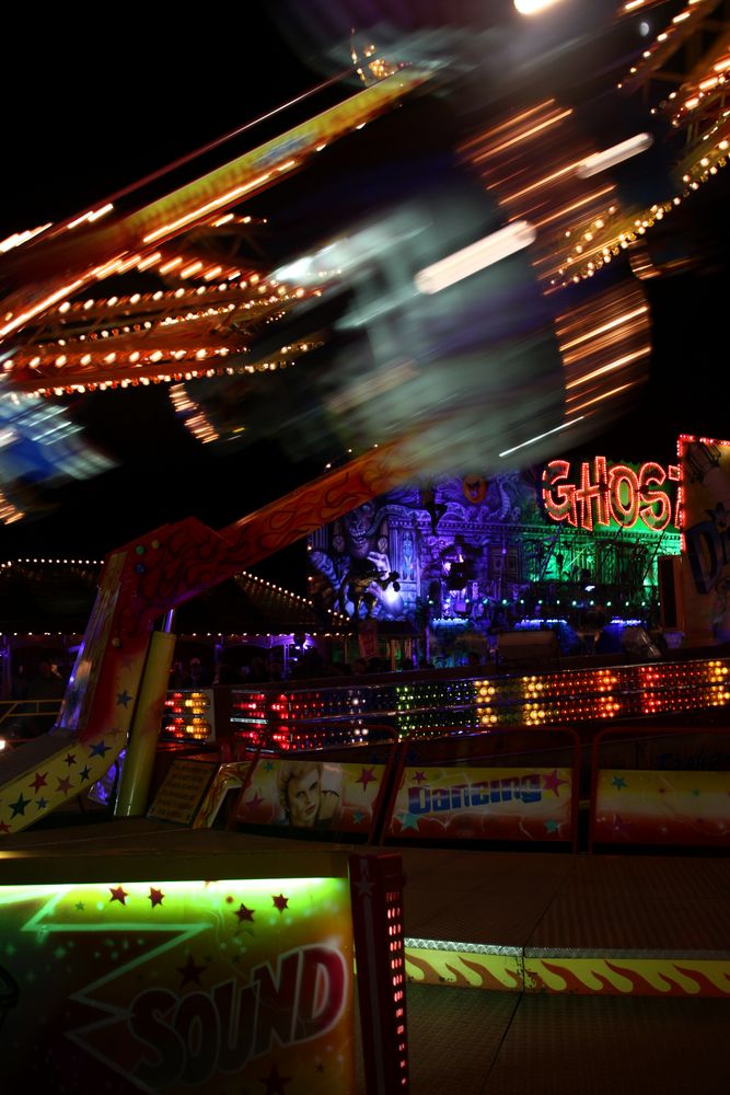 Buntes Treiben mit Bewegung