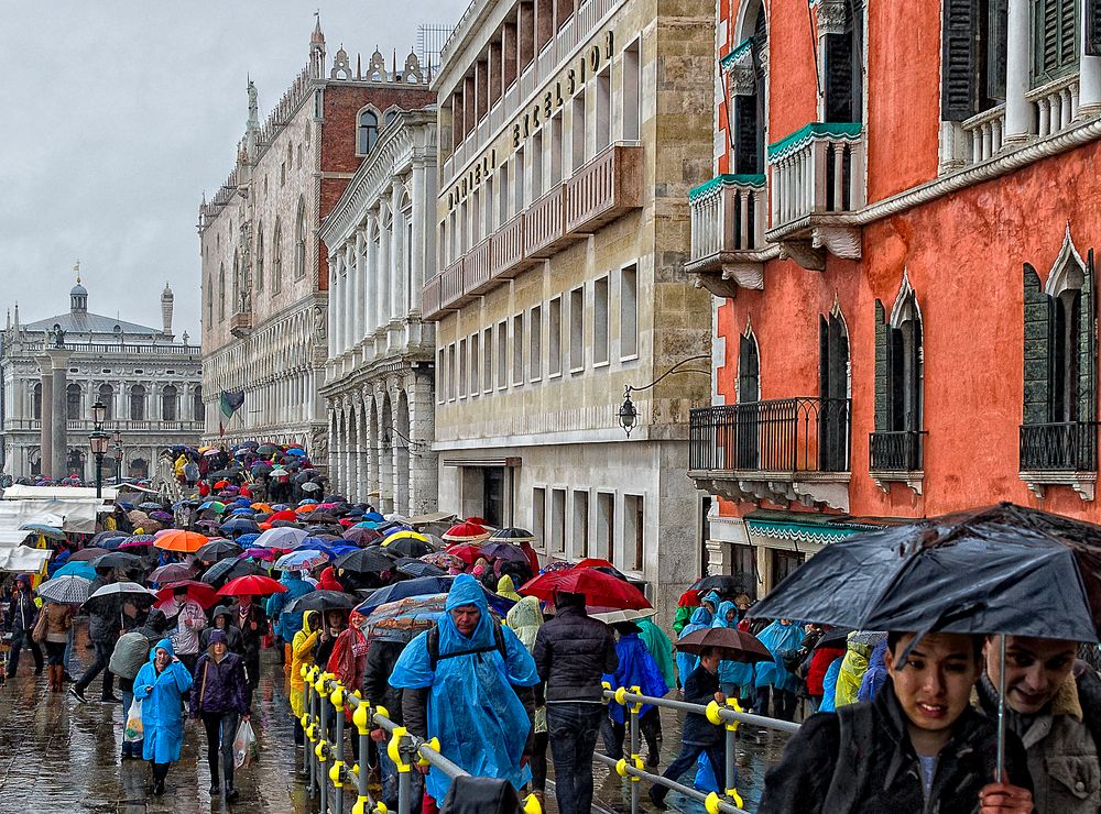 buntes Venedig von Sylvia Sivi 