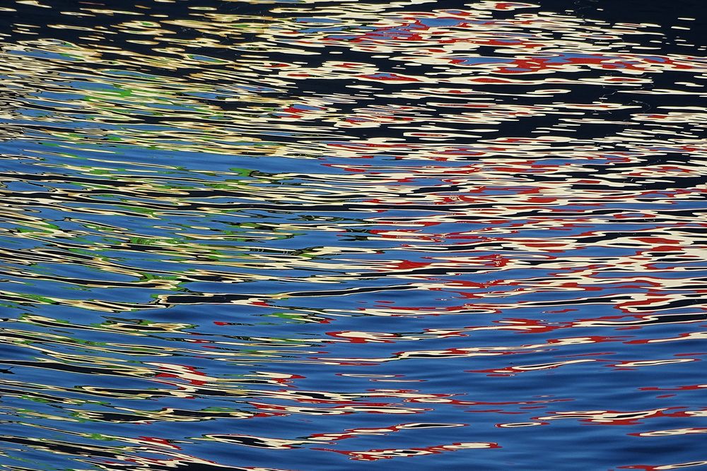 buntes Wasser 