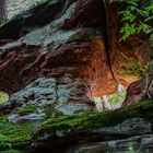 Buntsandstein Felsen mt Durchblick