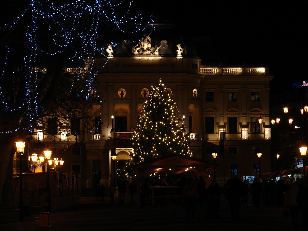 Buon natale a tutti