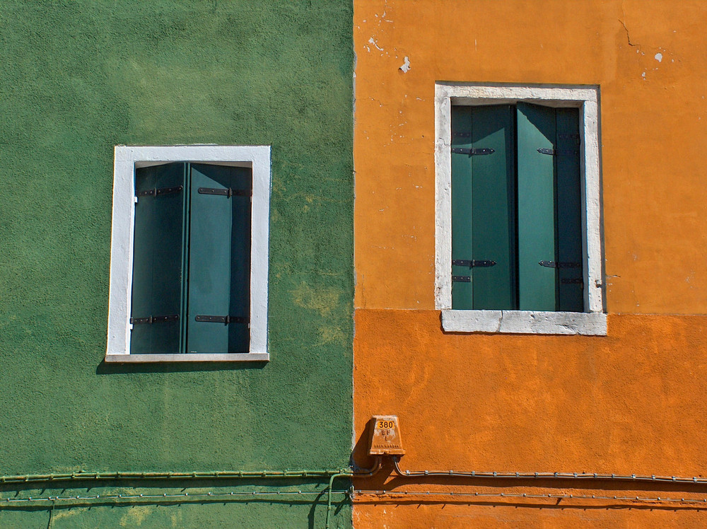 Burano, Arlecchino si è disteso in laguna