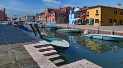 BURANO  - Farbenfroh -