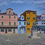 BURANO - Farbenfroh -