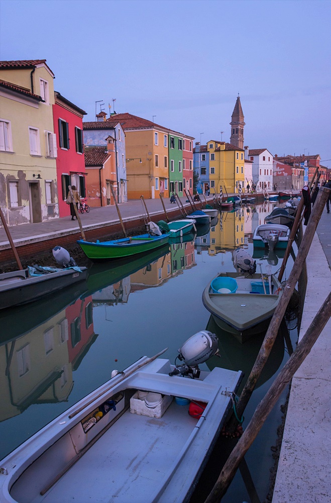 Burano im Spiegel