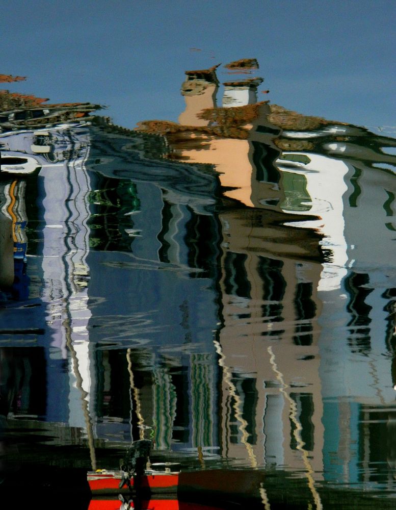 Burano, nel mondo dei riflessi