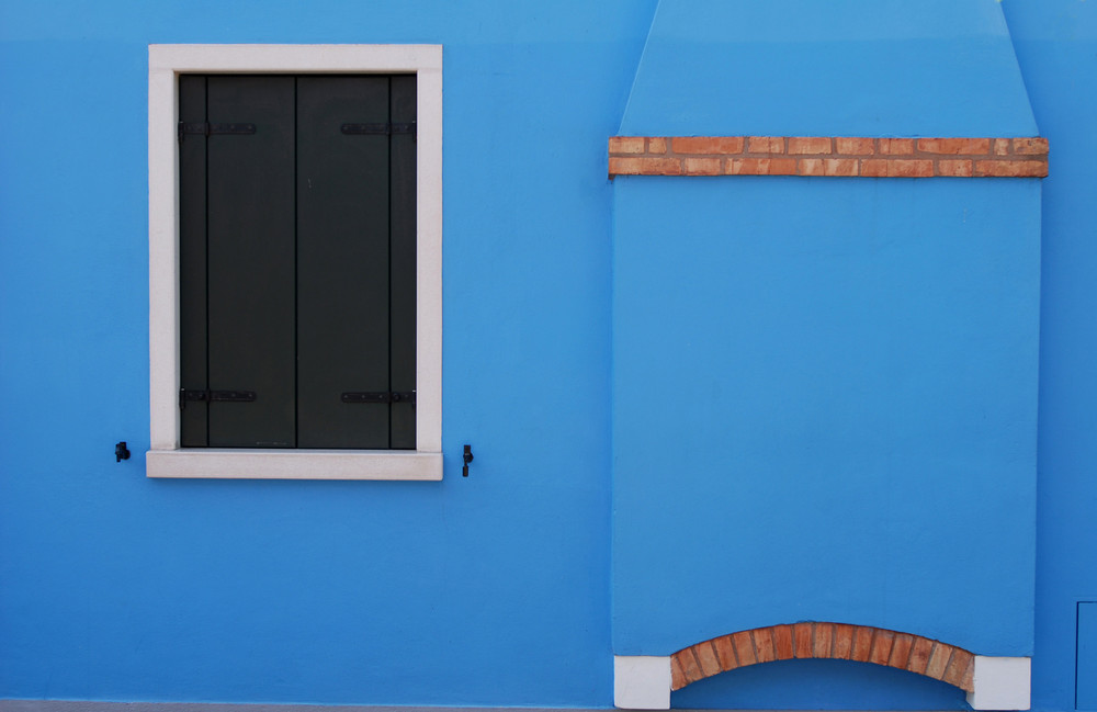 Burano: una casa, un particolare, pochi colori fra mille........