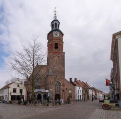 Buren - Voorstraat - Sint-Lambertuskerk - 01