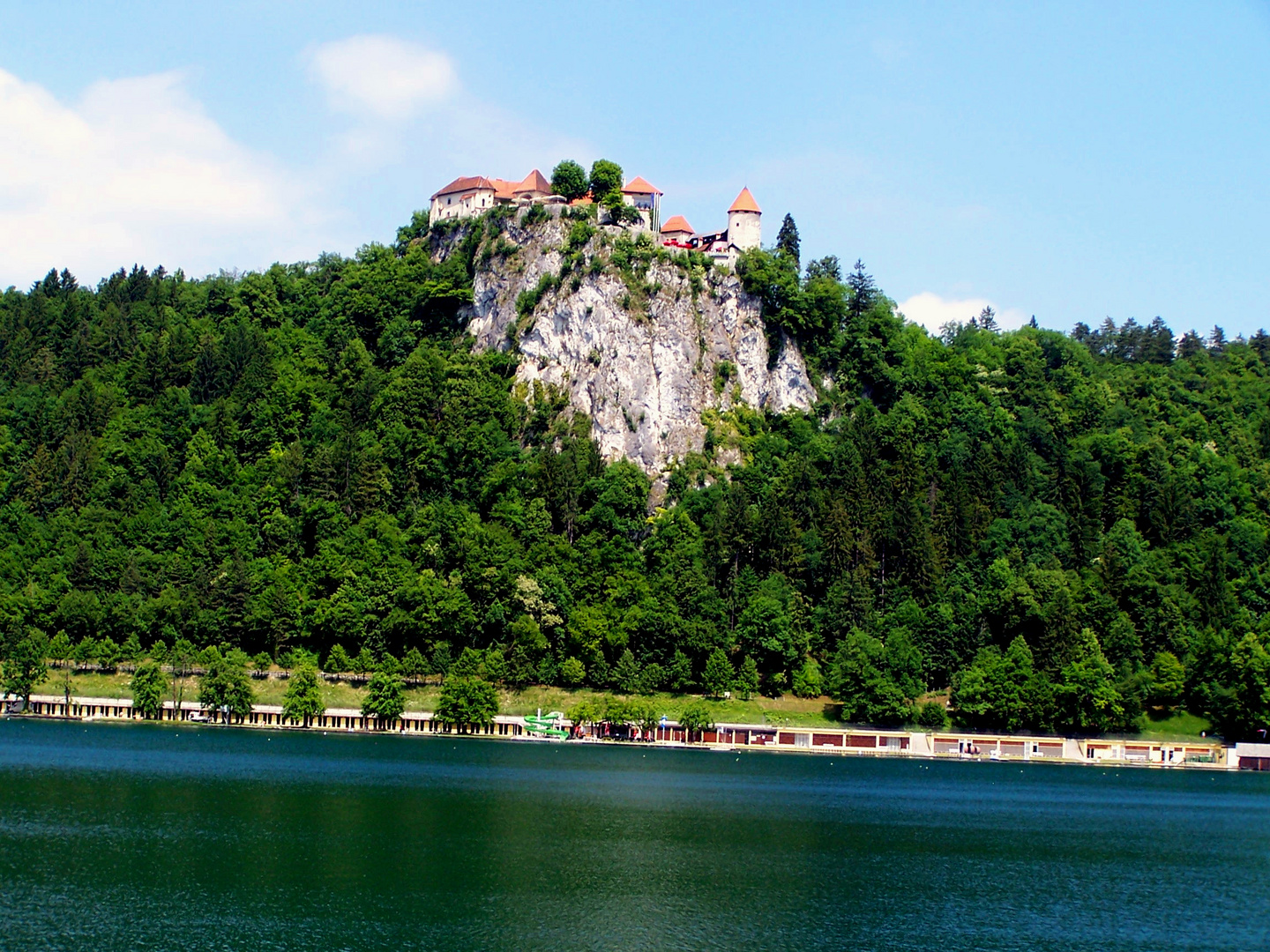 Burg am Bleder See in Slovenien