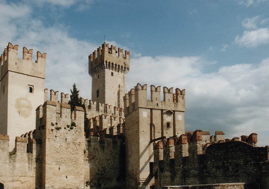 Burg am Gardasee/ Sirmione