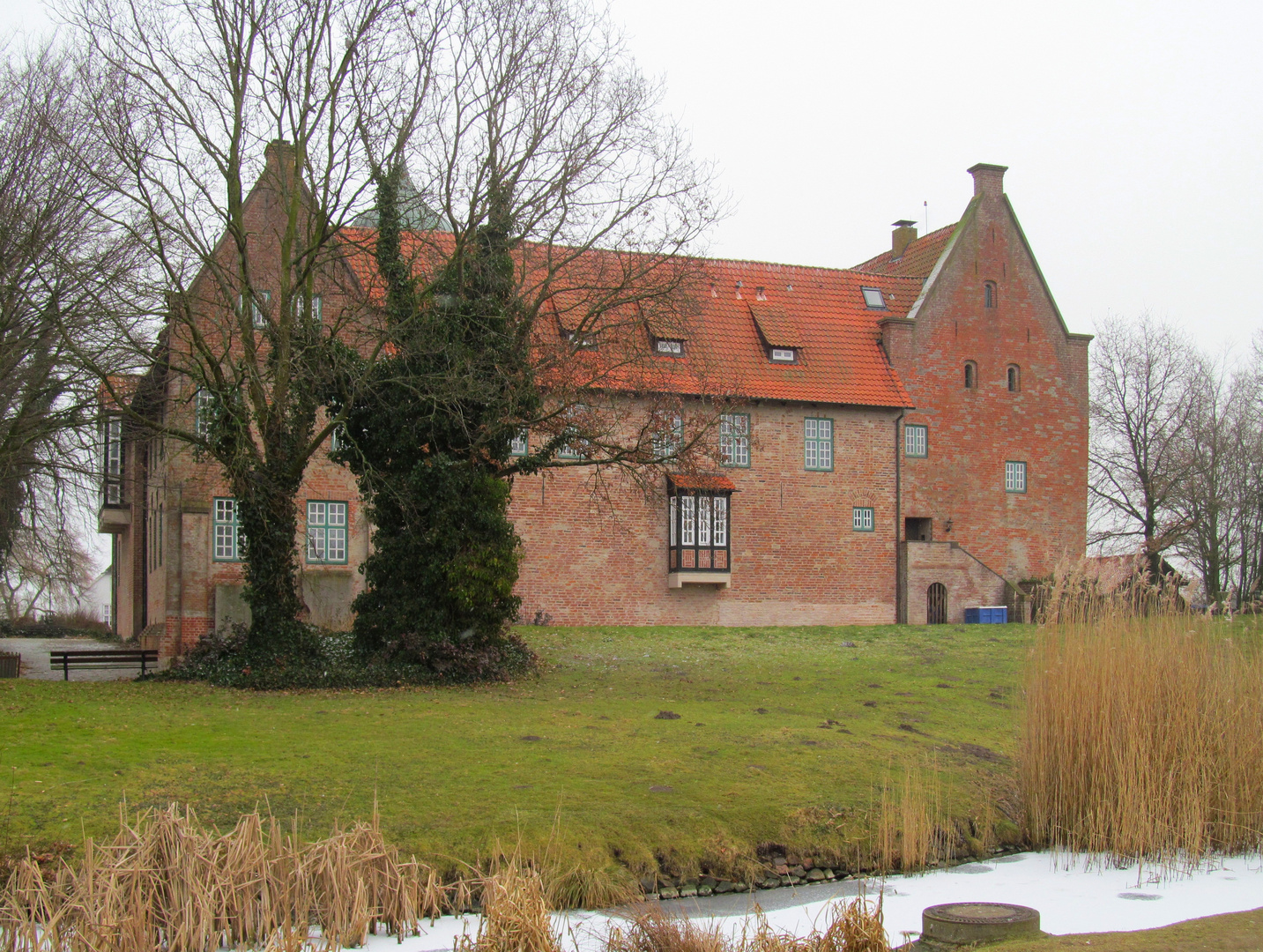 Burg Bad Bederkesa .. 