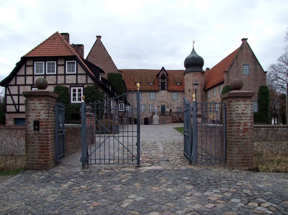 Burg Bederkesa 01