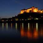 Burg bei Nacht