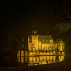 Burg Bergerhausen bei Nacht