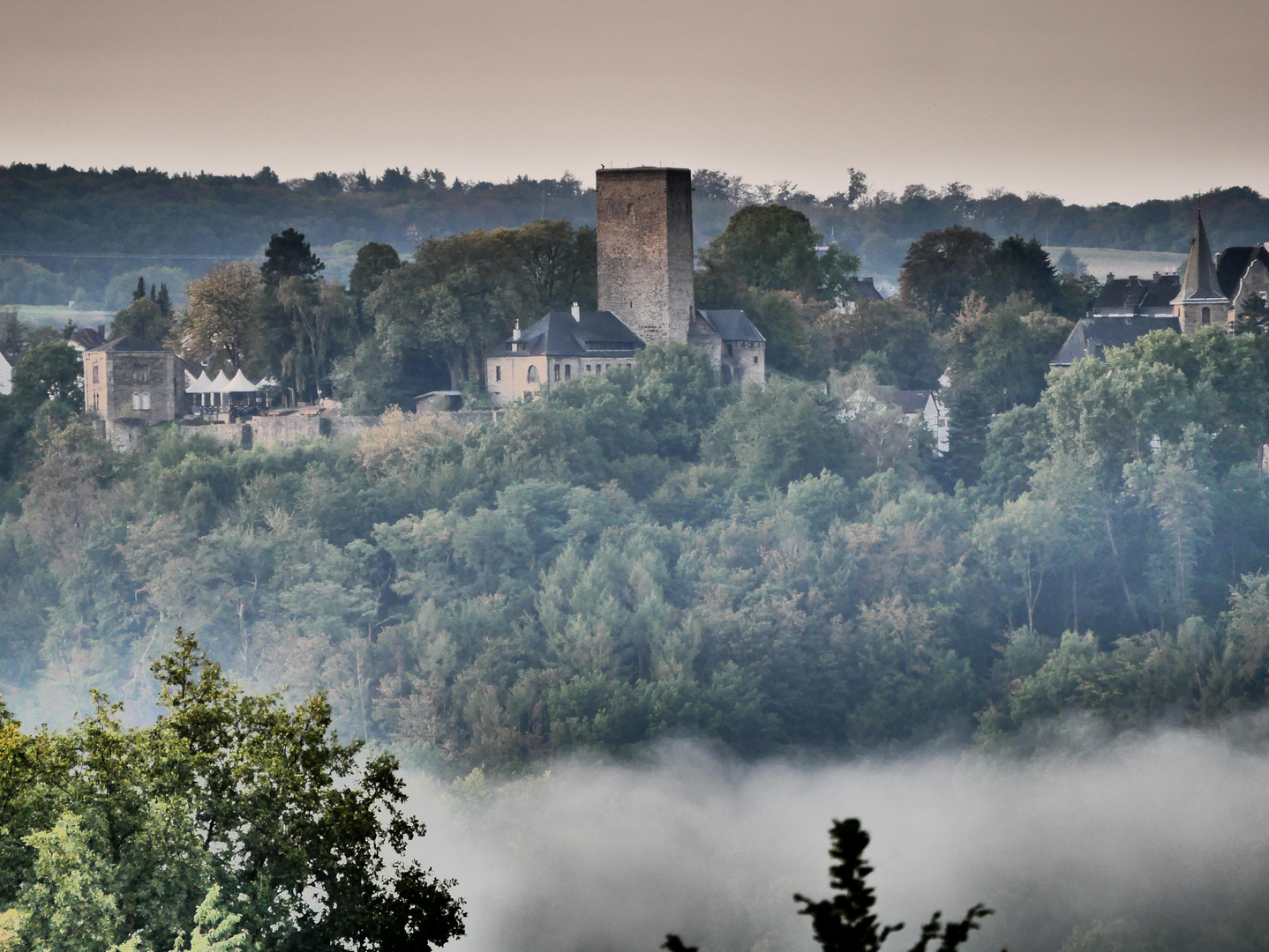 Burg Blankenstein Foto & Bild natur, landschaft, architektur Bilder