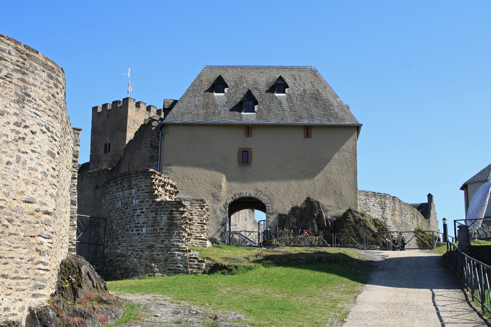 Burg Bourscheid