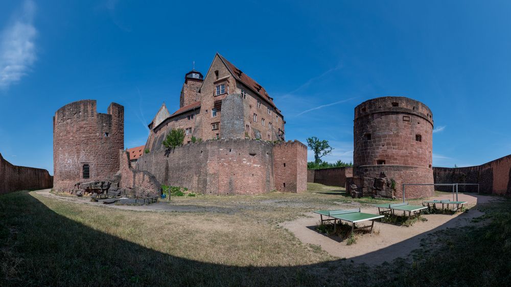 Burg Breuberg Pano