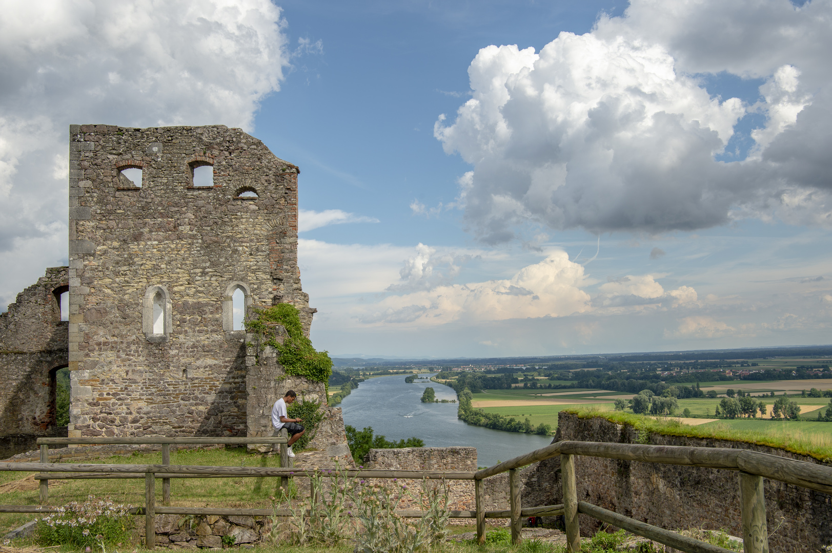 Burg Donaustauf