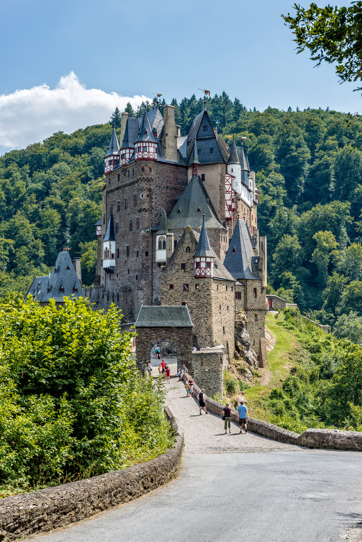 Burg Eltz 03