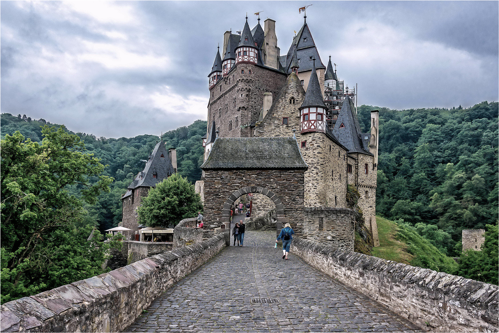 Burg Eltz.....