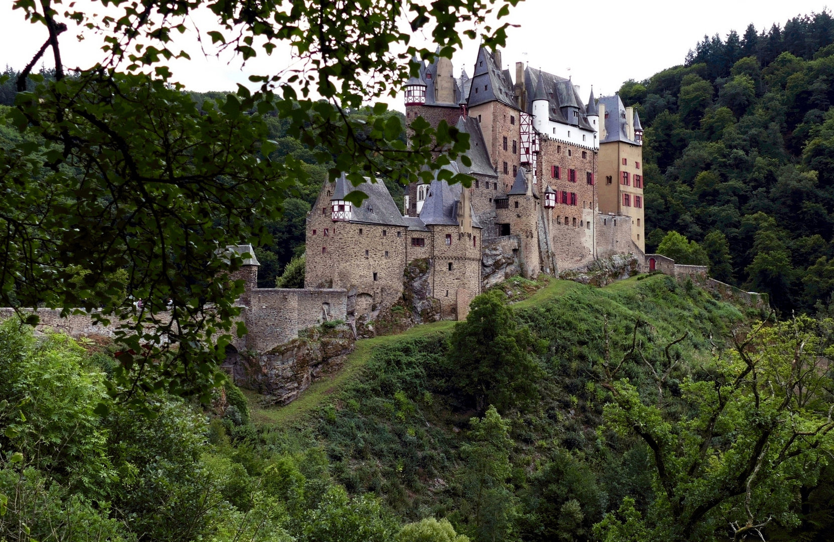 Burg Eltz...