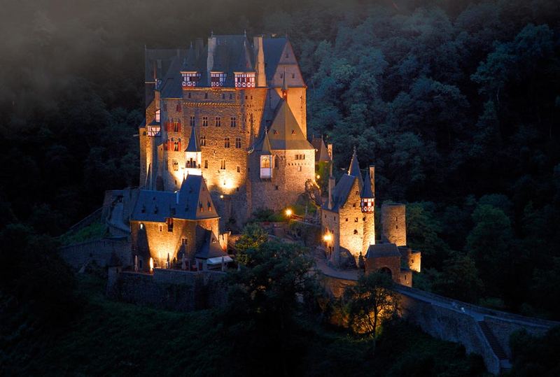 Burg Eltz !!