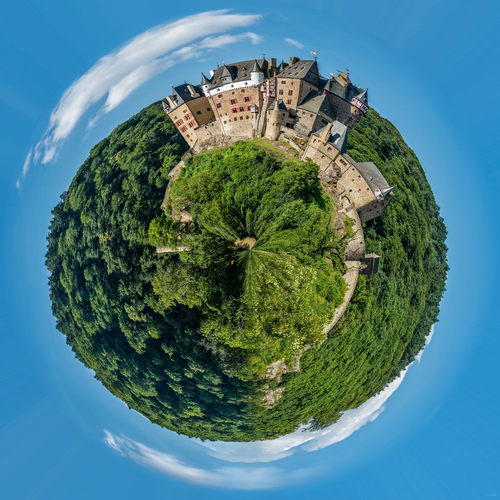 Burg Eltz (8) - Little Planet