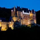 Burg Eltz bei Nacht