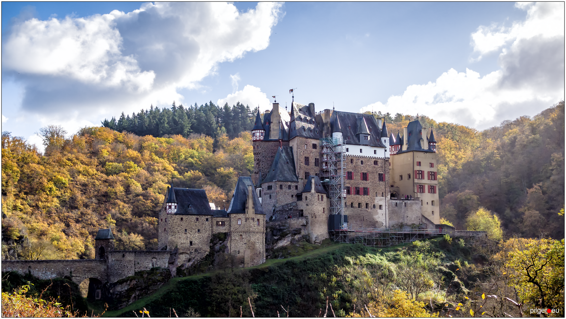 Burg Eltz - Der erste Blick