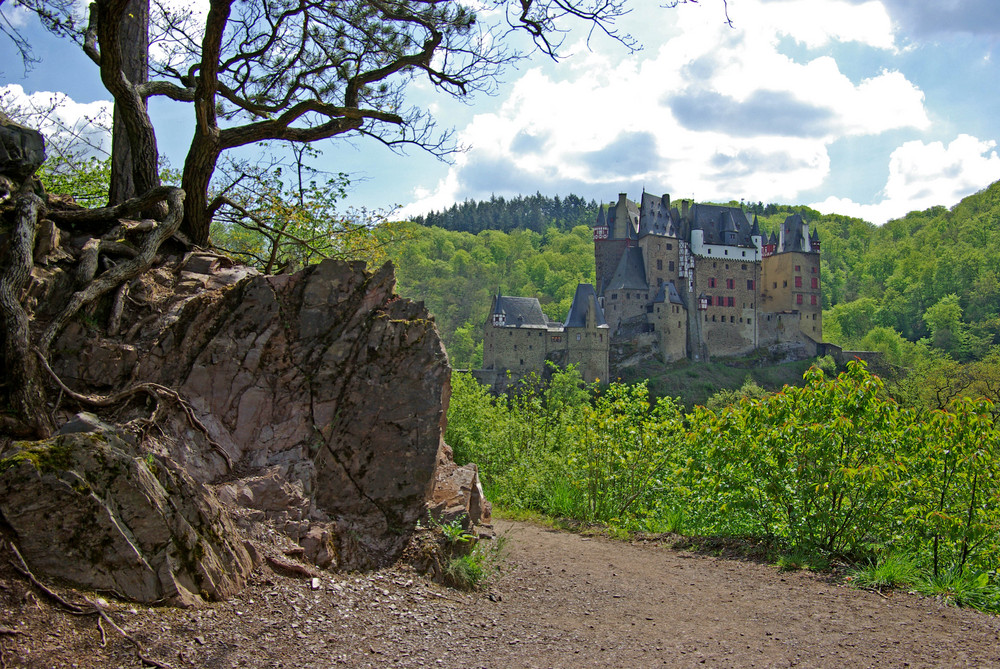 Burg Eltz / Eifel (Westseite)