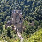 Burg Eltz - Frontansicht