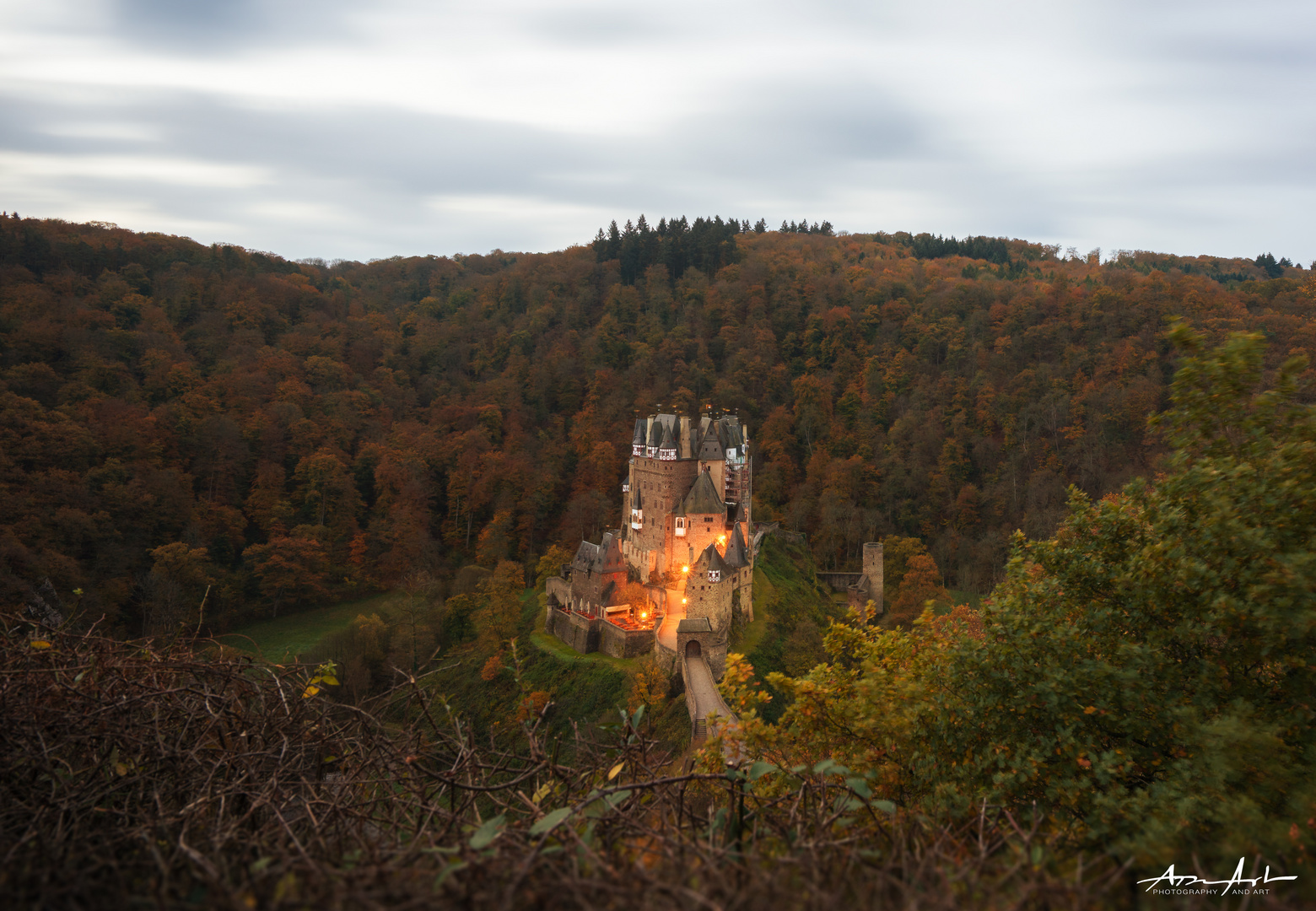 Burg Eltz im Herbst 