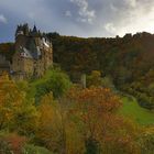 Burg Eltz im Herbst