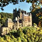 Burg Eltz im Herbst