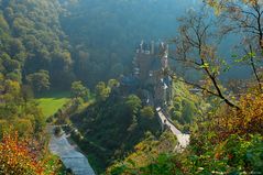 Burg Eltz im Herbst