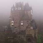 Burg Eltz im Nebel Vol.2