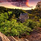 Burg Eltz im Sonnenuntergang