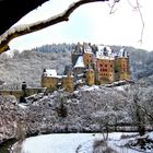 Burg Eltz im Winterschlaf.