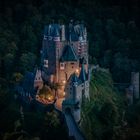 Burg Eltz in der Dämmerung