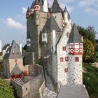 Burg Eltz mal im Modell 1:25