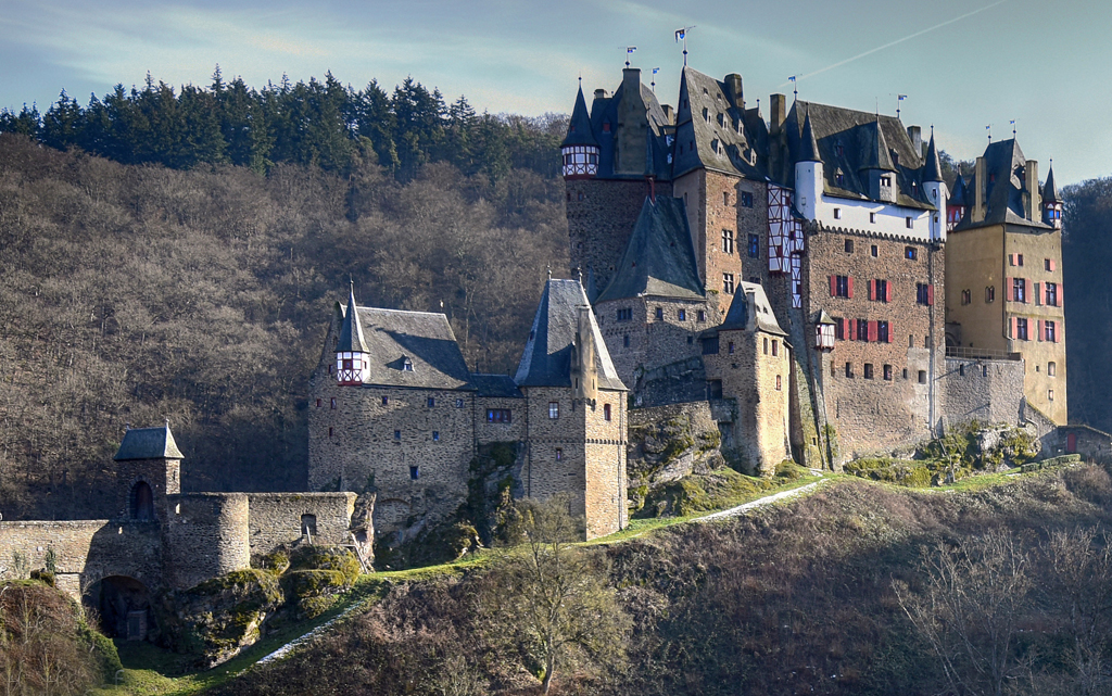  Burg Eltz-Mittelalter-Architektur-Burgen-Gebirge-Wälder