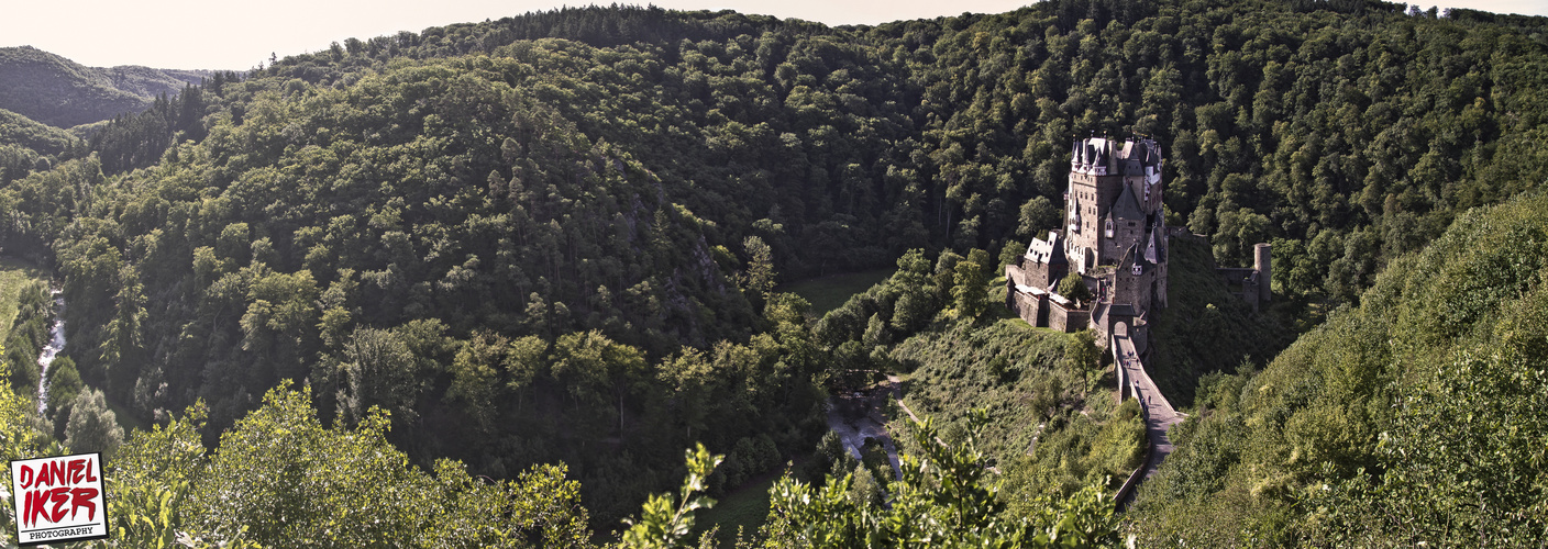 Burg Eltz Pano