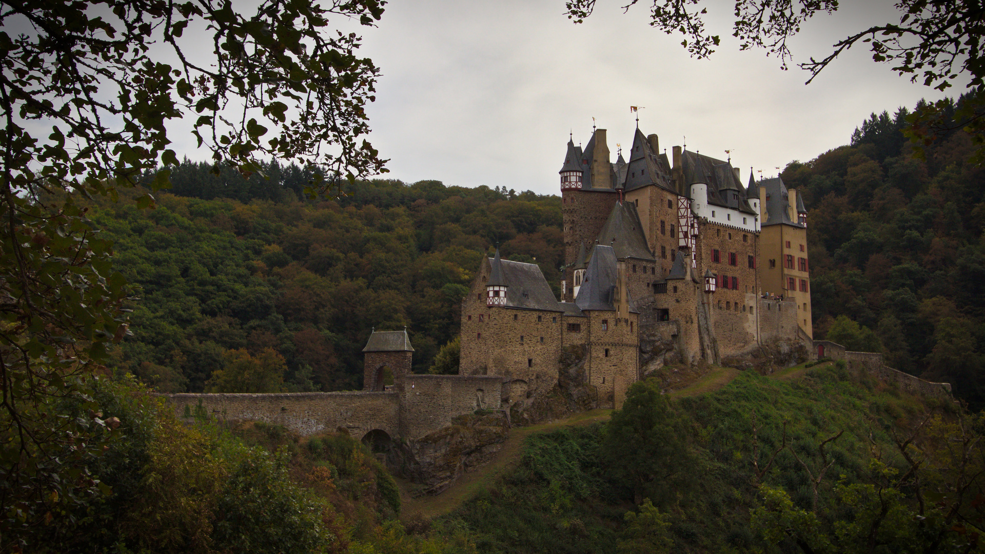 Burg Eltz September 2016