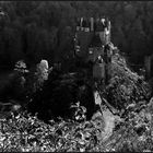 Burg Eltz -sw-