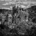 Burg Eltz s/w