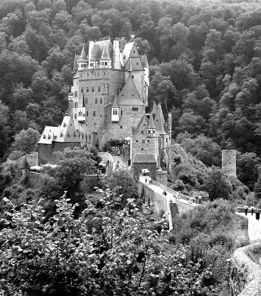 Burg Eltz S/W