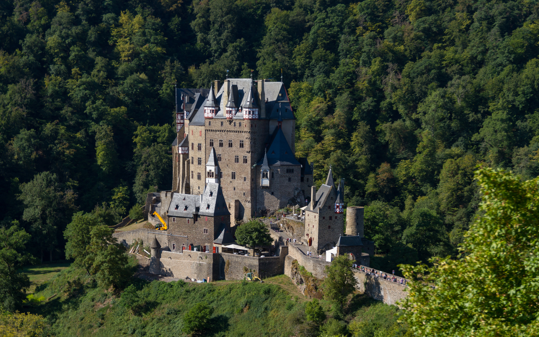 Burg Eltz-V01