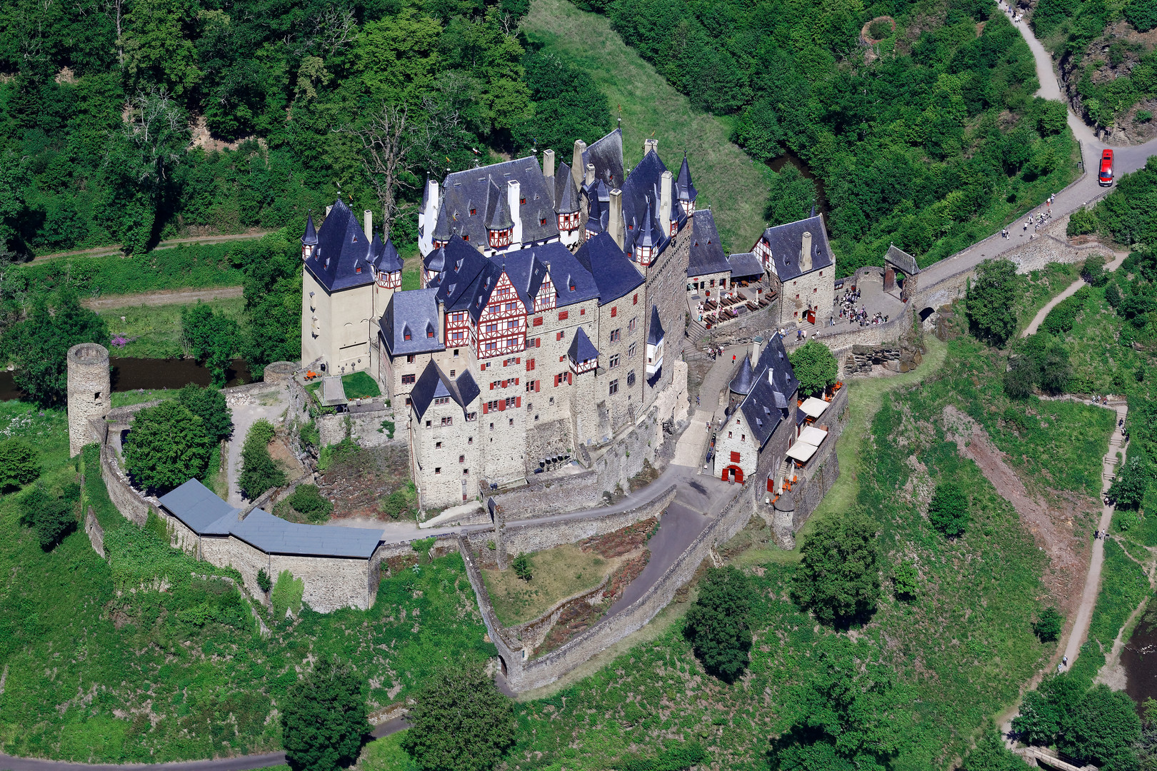 Burg Eltz von oben