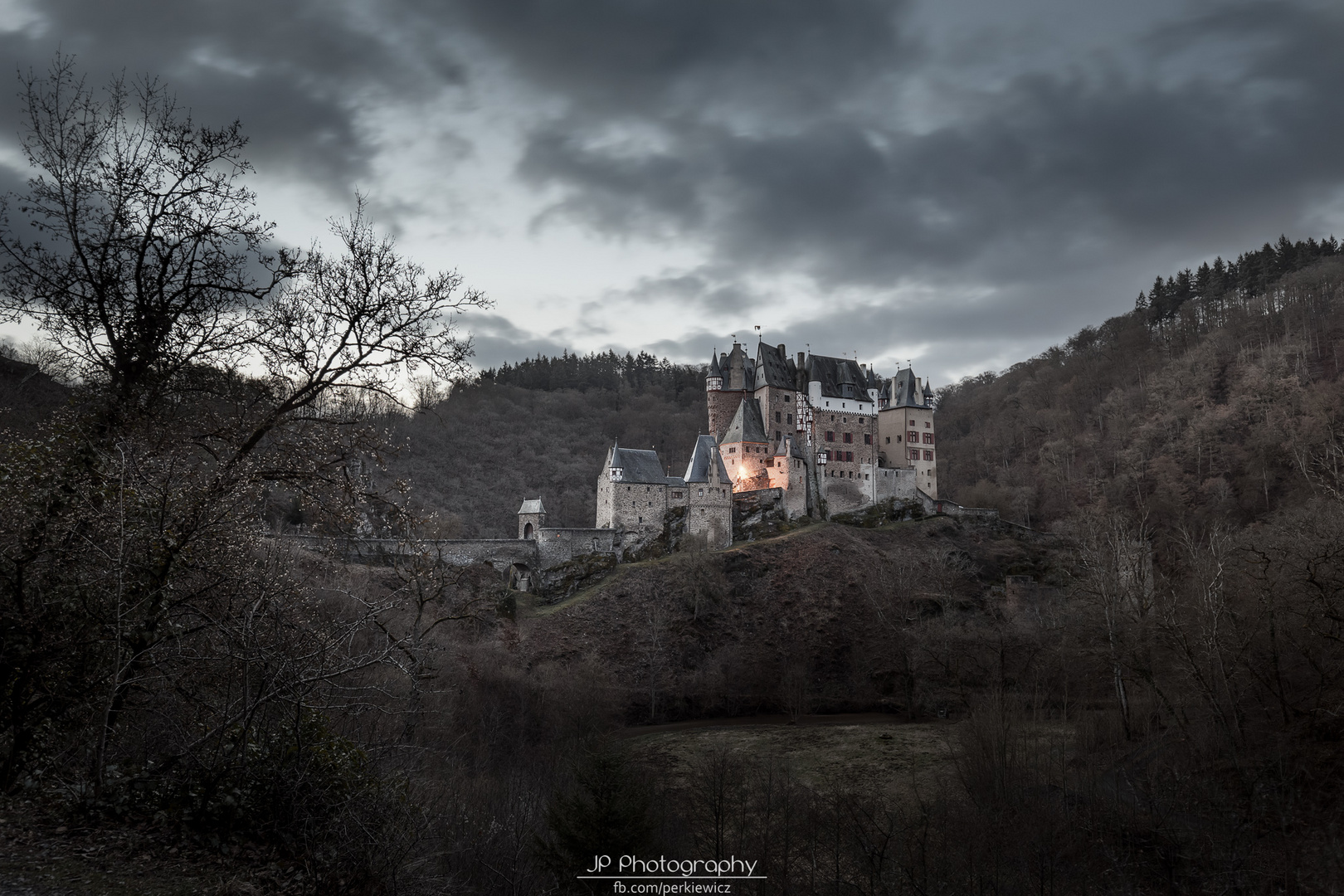 Burg Eltz vor Sonnenaufgang